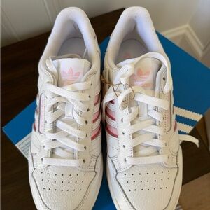 Adidas Women’s Continental 80 Stripes US9